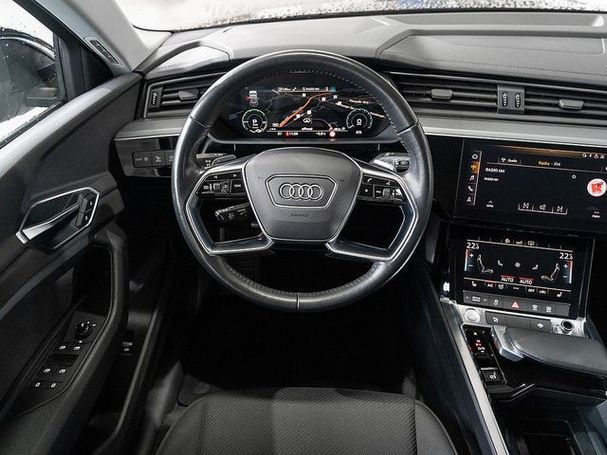 Audi e-tron 55 quattro 300 kW image number 10