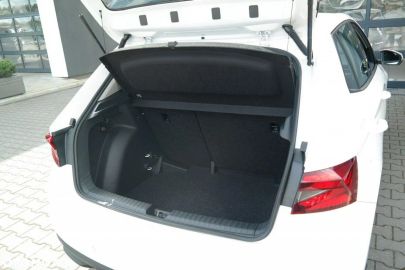 Car image 31