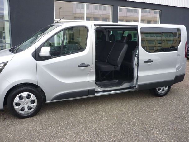 Renault Trafic Grand Blue dCi 150 Life EDC 110 kW image number 4