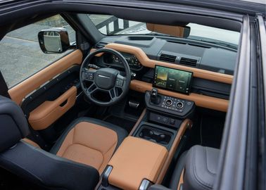 Car image 10