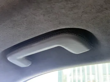 Car image 46