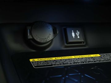 Car image 36