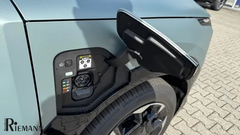 Car image 35