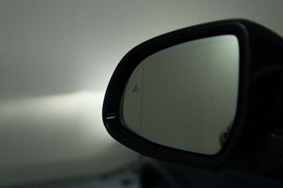 Car image 41