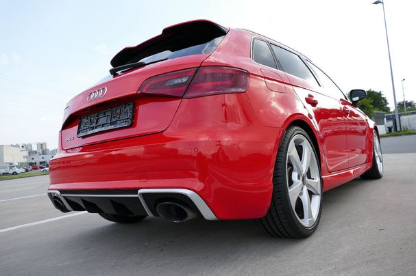 Audi RS3 2.5 TFSI quattro S tronic Sportback 270 kW image number 7