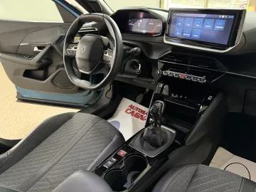 Car image 27