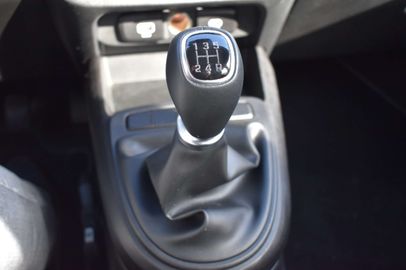 Car image 21