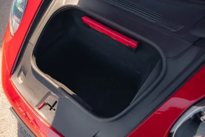 Car image 32