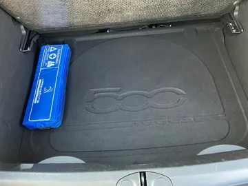 Car image 25