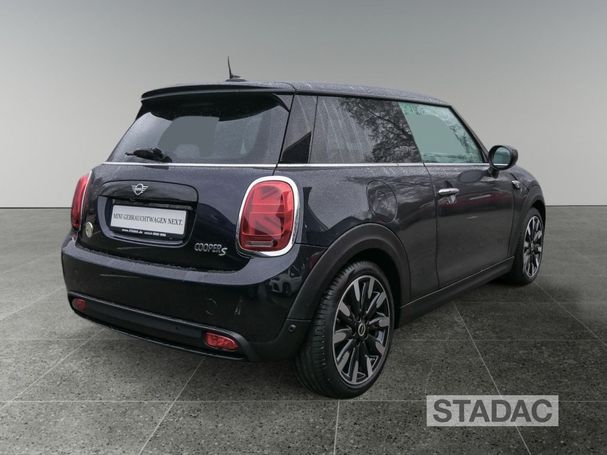 Mini Cooper SE Mini Yours 135 kW image number 4