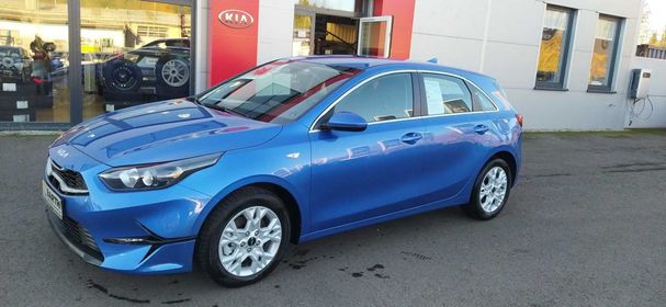 Kia Ceed Vision 74 kW image number 1