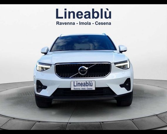 Volvo XC40 B3 Core 120 kW image number 8