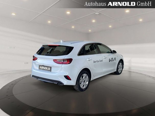 Kia Ceed 1.5 T-GDI Vision 103 kW image number 3