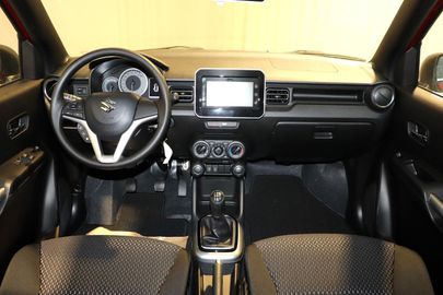 Car image 6