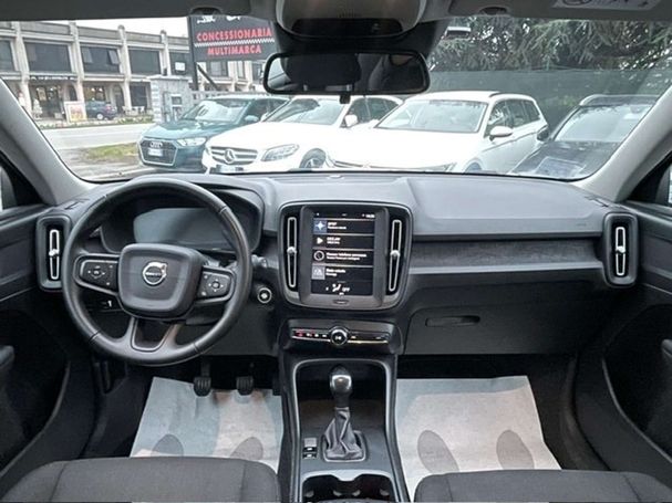 Volvo XC40 D3 Geartronic Momentum 110 kW image number 8