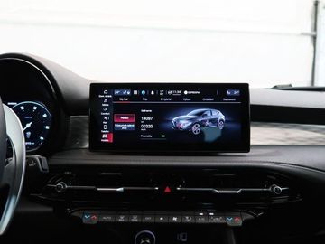 Car image 30