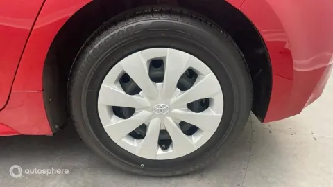 Car image 20