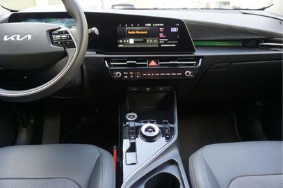 Car image 46