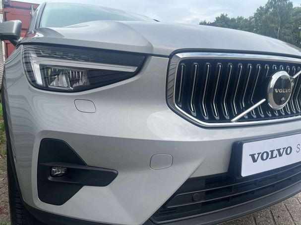 Volvo XC40 B3 Plus 120 kW image number 3