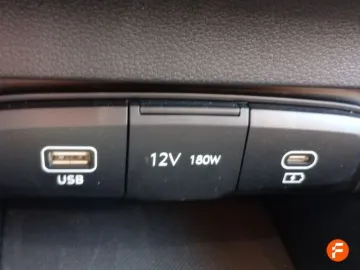Car image 27