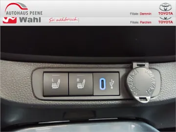 Car image 27