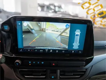 Car image 27
