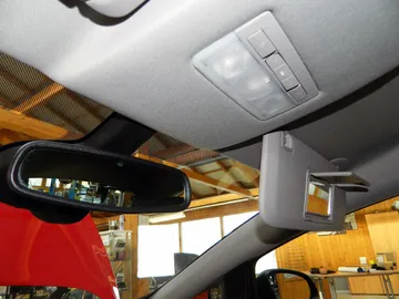 Car image 25