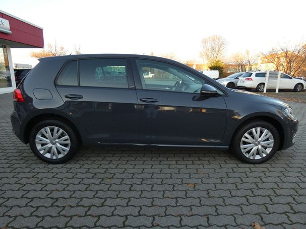 Volkswagen Golf 63 kW image number 2