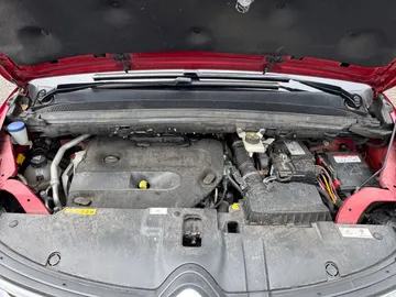 Car image 37