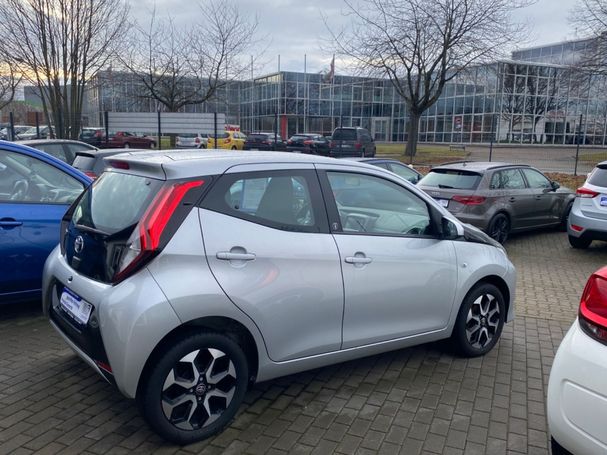 Toyota Aygo 53 kW image number 2