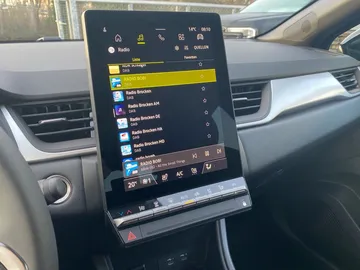 Car image 23