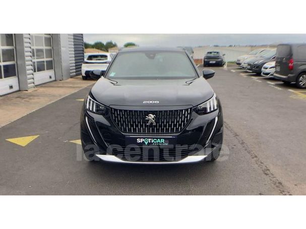 Peugeot 2008 PureTech 130 96 kW image number 2