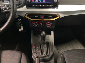 Car image 11