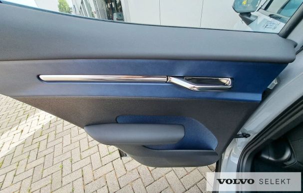 Volvo EX30 200 kW image number 28