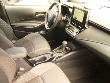 Car image 11