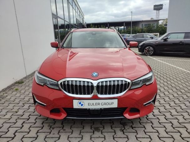 BMW 330 e Touring Line xDrive 218 kW image number 2