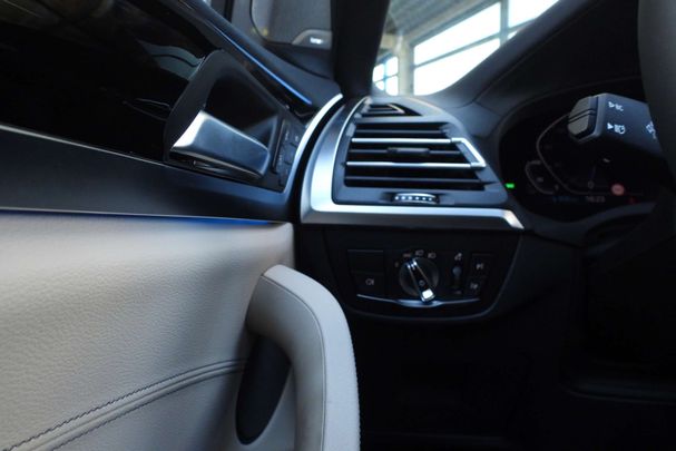 BMW iX3 80 kWh 210 kW image number 27