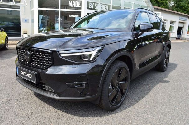 Volvo XC40 B4 Ultra Black Edition 145 kW image number 1