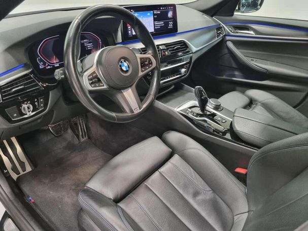 BMW 520d Touring xDrive 140 kW image number 6