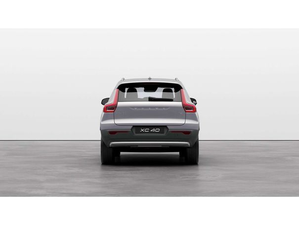 Volvo XC40 T2 Core 95 kW image number 13