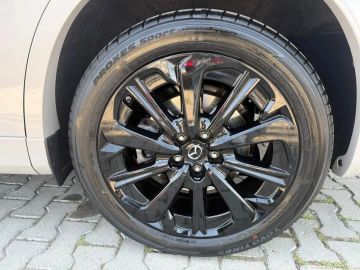 Car image 26