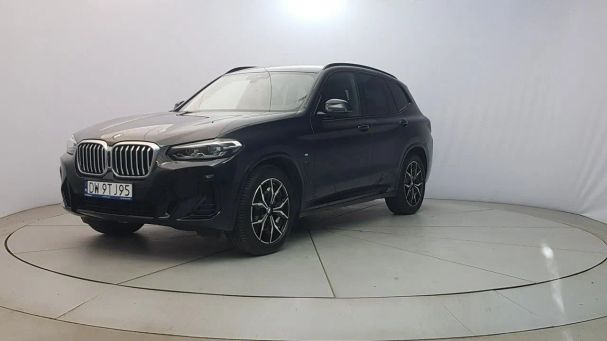 BMW X3 xDrive 140 kW image number 1