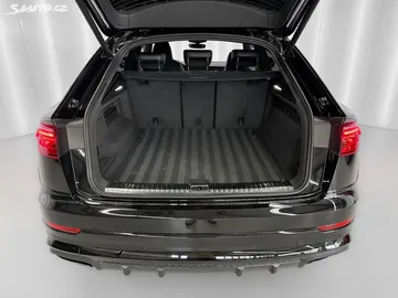 Car image 33