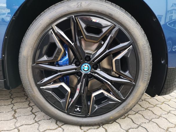 BMW iX xDrive M Sport 240 kW image number 23