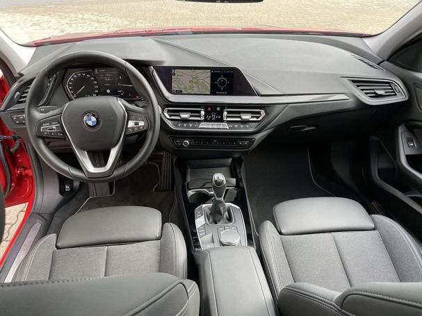 BMW 118i Sport Line 103 kW image number 12