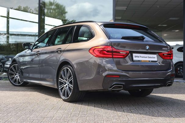 BMW 520i Touring 135 kW image number 2