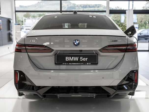 BMW i5 eDrive40 M Sport 250 kW image number 3