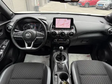 Car image 31