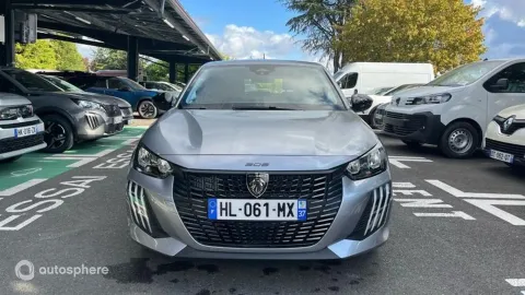 Car image 3