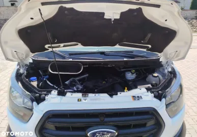 Car image 35
